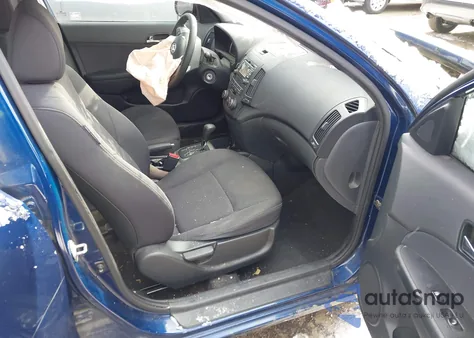 2011 Hyundai Elantra Touring Gls z USA, uszkodzony, nr VIN KMHDC8AE8BU100999